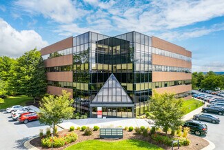 Plus de détails pour 1611 Pond Rd, Allentown, PA - Bureau à vendre