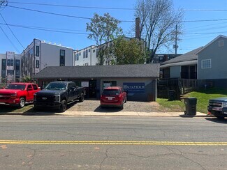 Plus de détails pour 2604 N. Brevard St & 401 Charles Ave. – Bureau à vendre, Charlotte, NC