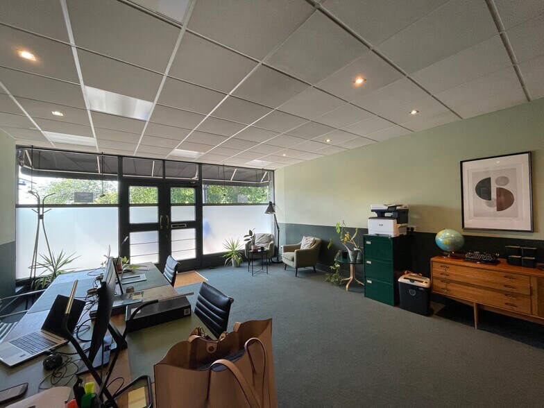 781 London Rd, Westcliff On Sea à louer - Photo de l’immeuble – Image 3 sur 6