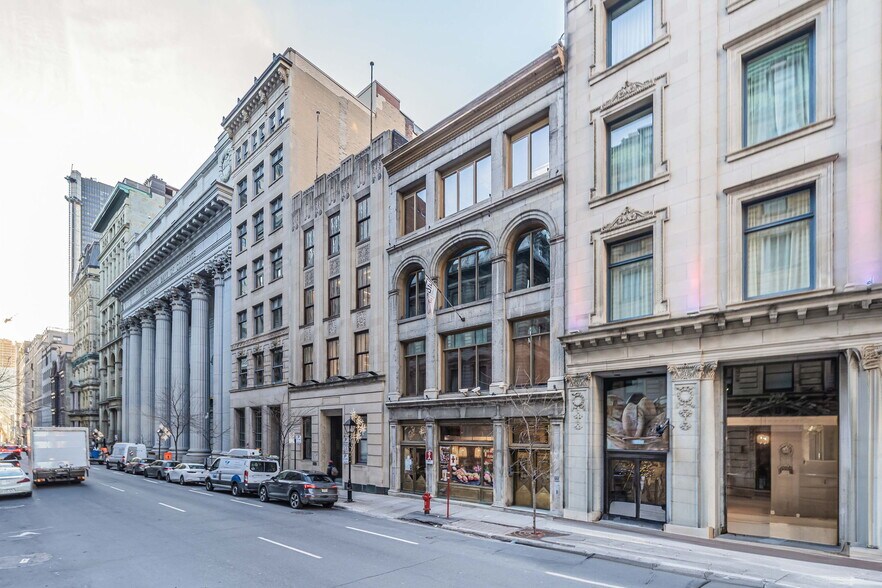 249-251 Rue Saint-Jacques, Montréal, QC à louer - Photo de l’immeuble – Image 2 sur 30