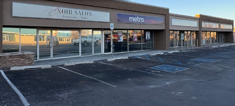 4400-4404 Menaul Blvd NE, Albuquerque, NM à vendre - Photo de l’immeuble – Image 2 sur 5