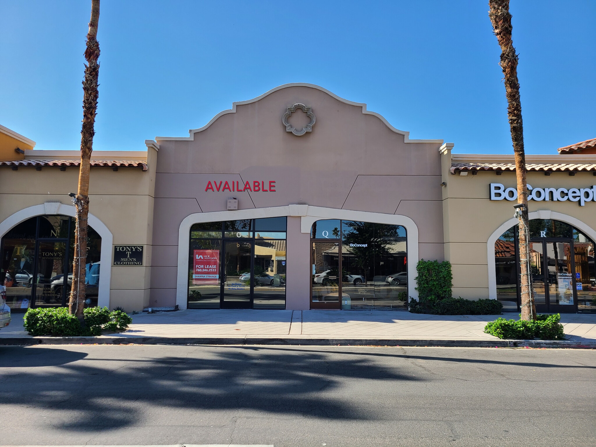 73375 El Paseo, Palm Desert, CA à louer Photo de l’immeuble– Image 1 sur 1
