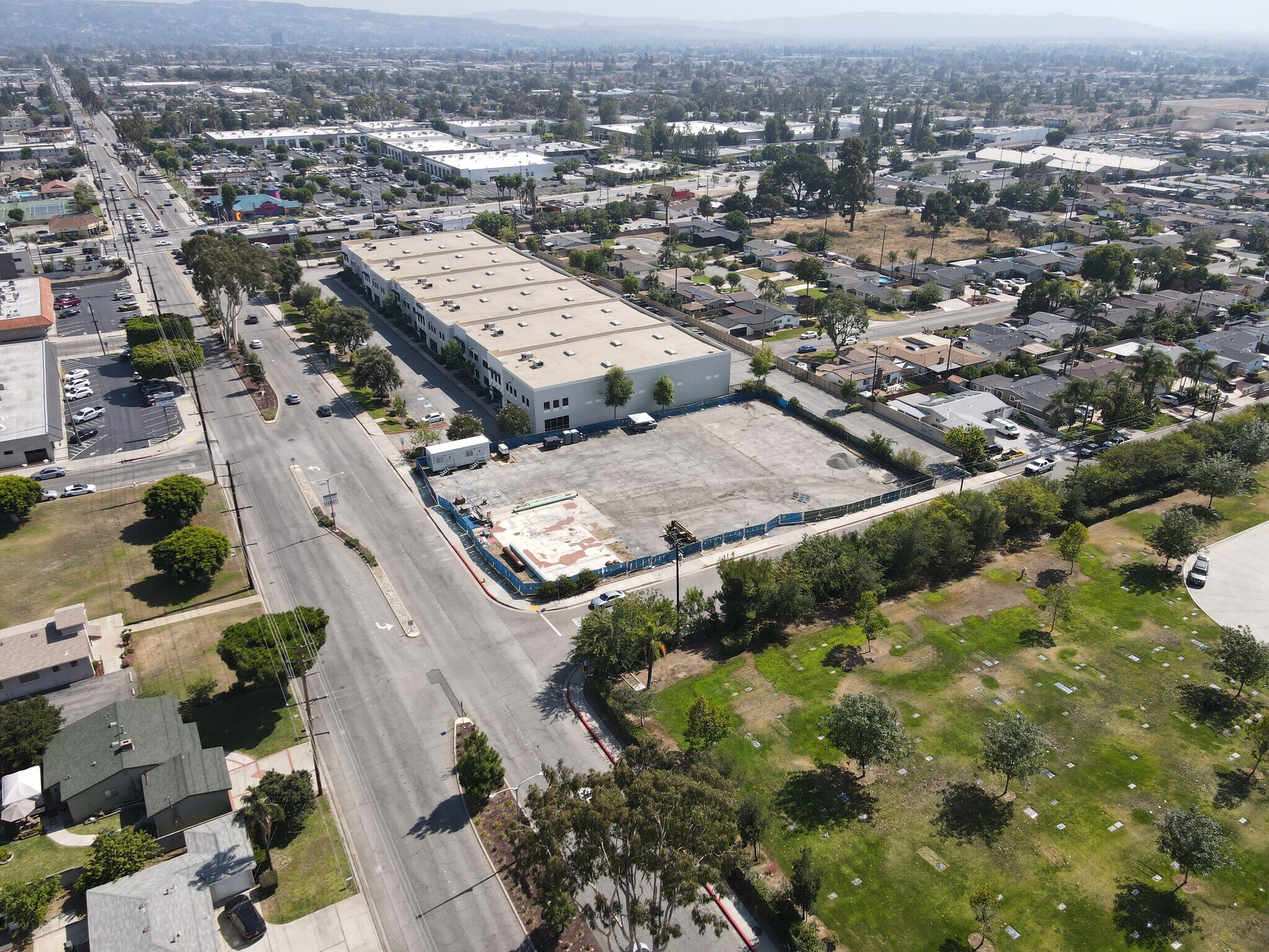 1717 S Grand Ave, Glendora, CA à vendre Photo de l’immeuble– Image 1 sur 6