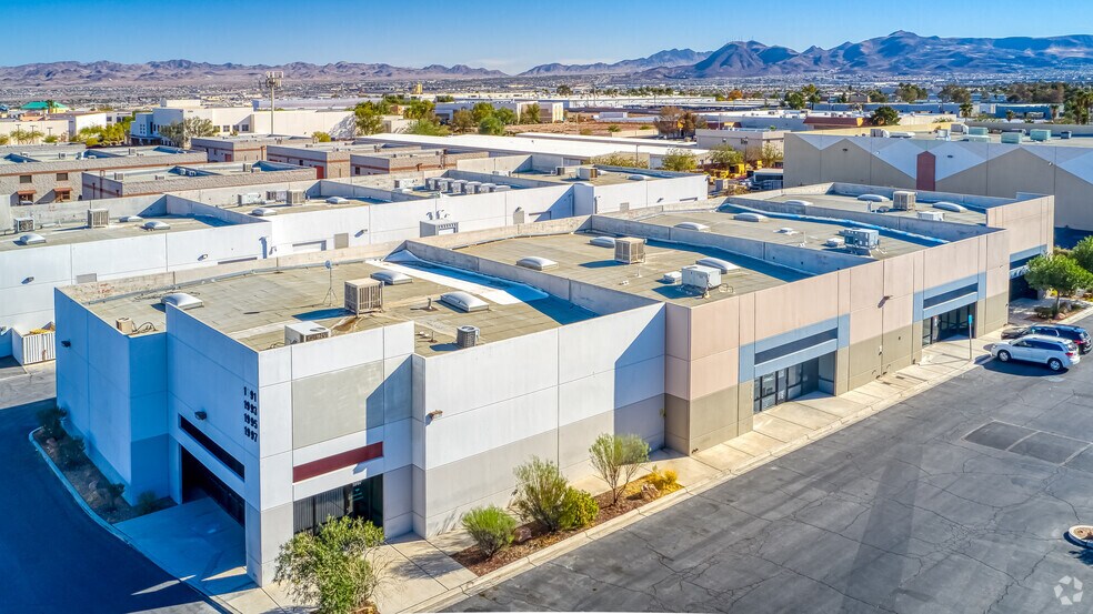 1997 Whitney Mesa Dr, Henderson, NV à vendre - Photo de l’immeuble – Image 3 sur 11