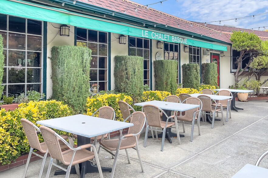 405 N San Pedro Rd, San Rafael, CA à vendre - Photo principale – Image 1 sur 18