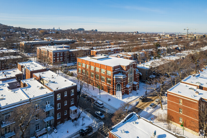 5210 Av Durocher, Montréal, QC à louer - Aérien – Image 2 sur 5