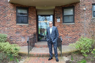 Ira Axelrod