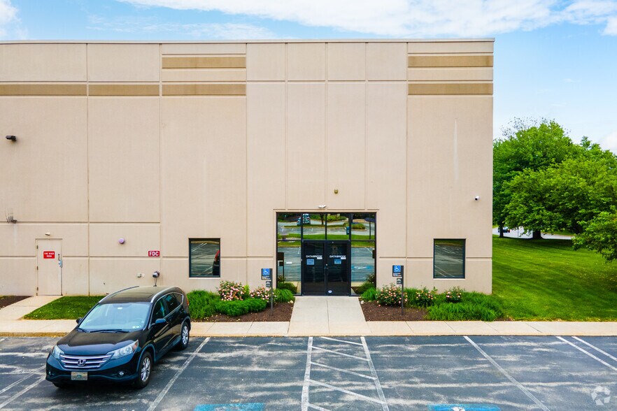 3100 Horizon Dr, King Of Prussia, PA à louer - Photo de l’immeuble – Image 3 sur 5