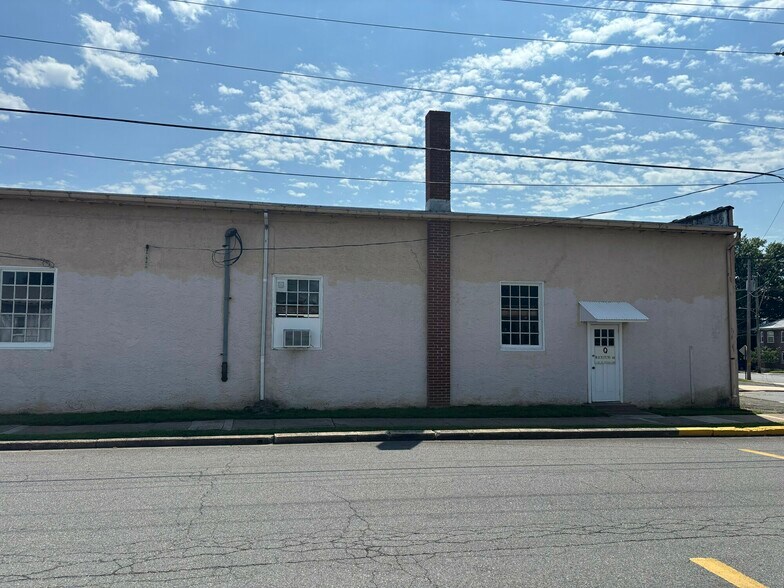 6 Lemon St, Pottstown, PA à louer - Photo de l’immeuble – Image 3 sur 7