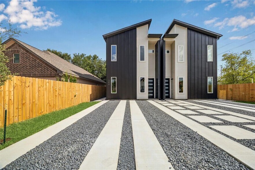 428 Calloway Street #A/B, Houston, TX à vendre - Photo de l’immeuble – Image 2 sur 18