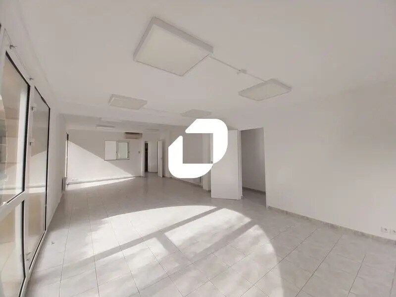 Bureau dans Béziers à louer Photo de l’immeuble– Image 1 sur 11