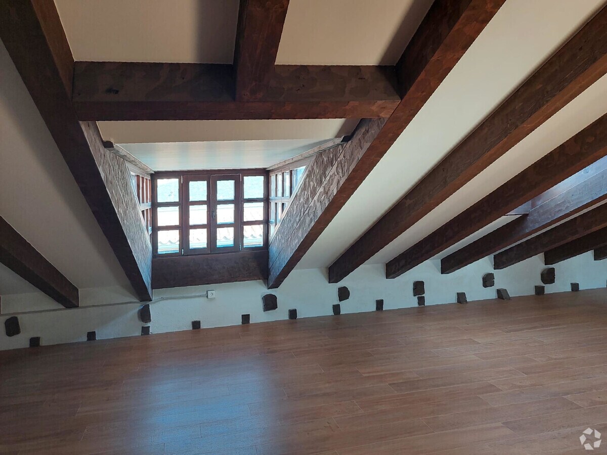 View Photo