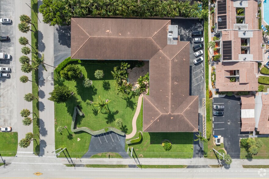 2501 S Ocean Blvd, Boca Raton, FL à vendre - Photo de l’immeuble – Image 2 sur 5