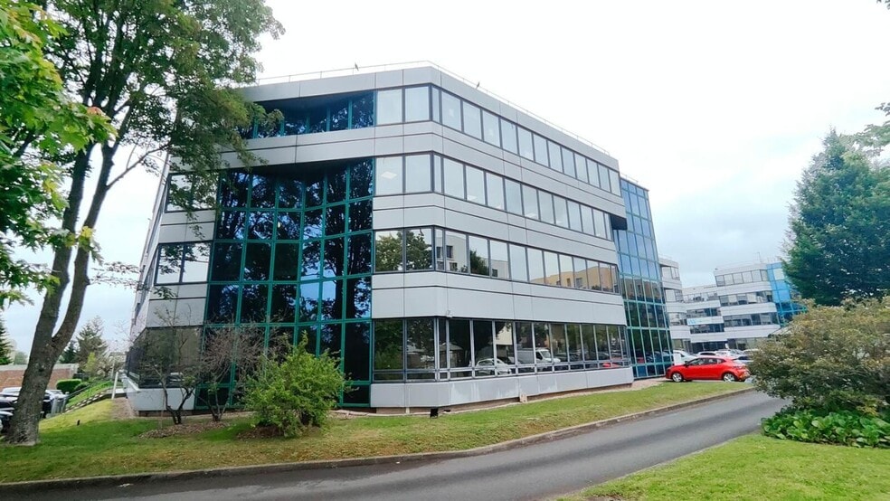 1 Rue Galvani, Massy à louer - Photo de l’immeuble – Image 1 sur 10