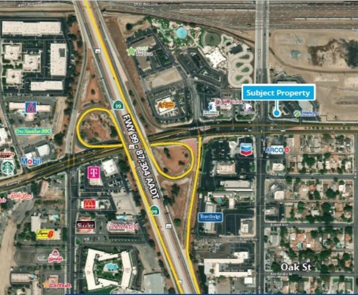 1200 Oak St, Bakersfield, CA à louer - Aérien – Image 3 sur 3
