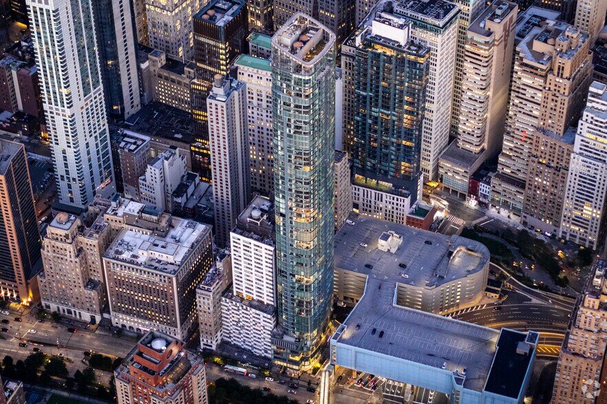 50 West St, New York, NY à vendre - Photo de l’immeuble – Image 2 sur 7