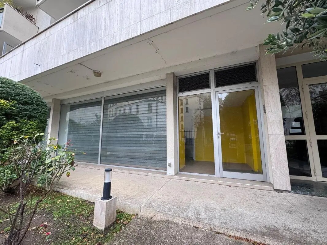 Bureau dans Paris à vendre Photo de l’immeuble– Image 1 sur 9