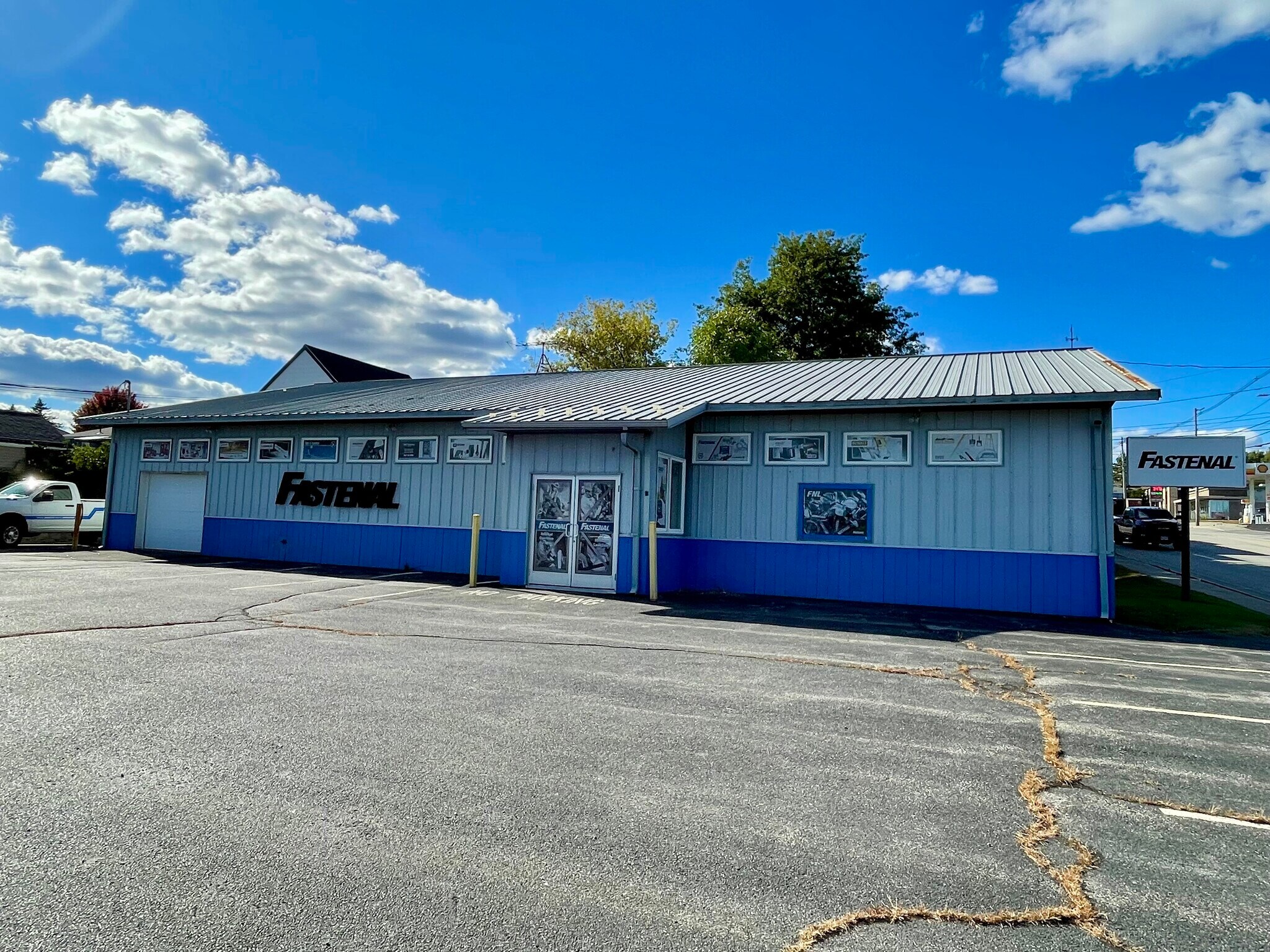 1219 Lisbon St, Lewiston, ME à louer Photo principale– Image 1 sur 6