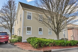 16 Division St W, Greenwich, CT à louer Photo intérieure– Image 2 sur 3