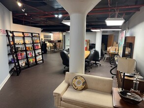 1230 W Morehead St, Charlotte, NC à louer Photo de l’immeuble– Image 1 sur 7