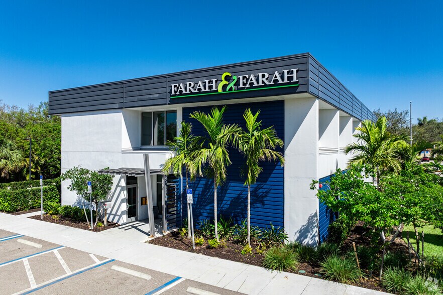 7130 College Pky, Fort Myers, FL à louer - Photo de l’immeuble – Image 3 sur 4