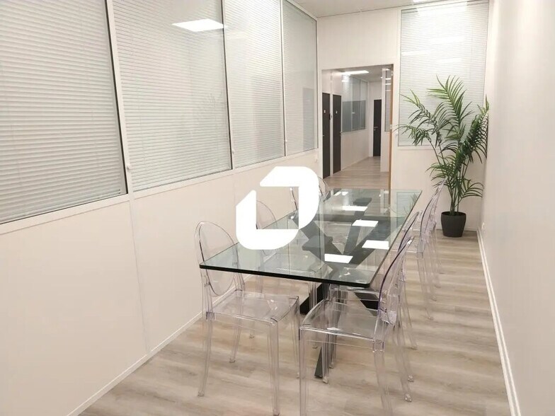 Bureau dans Neuilly-sur-Marne à louer - Photo de l’immeuble – Image 1 sur 9