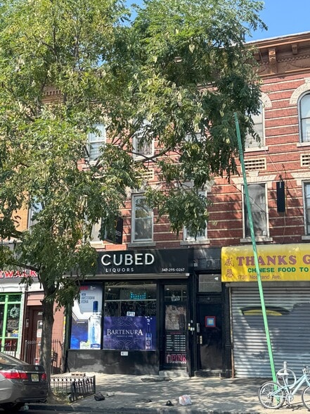 Nostrand Avenue portefeuille de 2 biens à vendre sur LoopNet.fr - Photo de l’immeuble – Image 2 sur 3