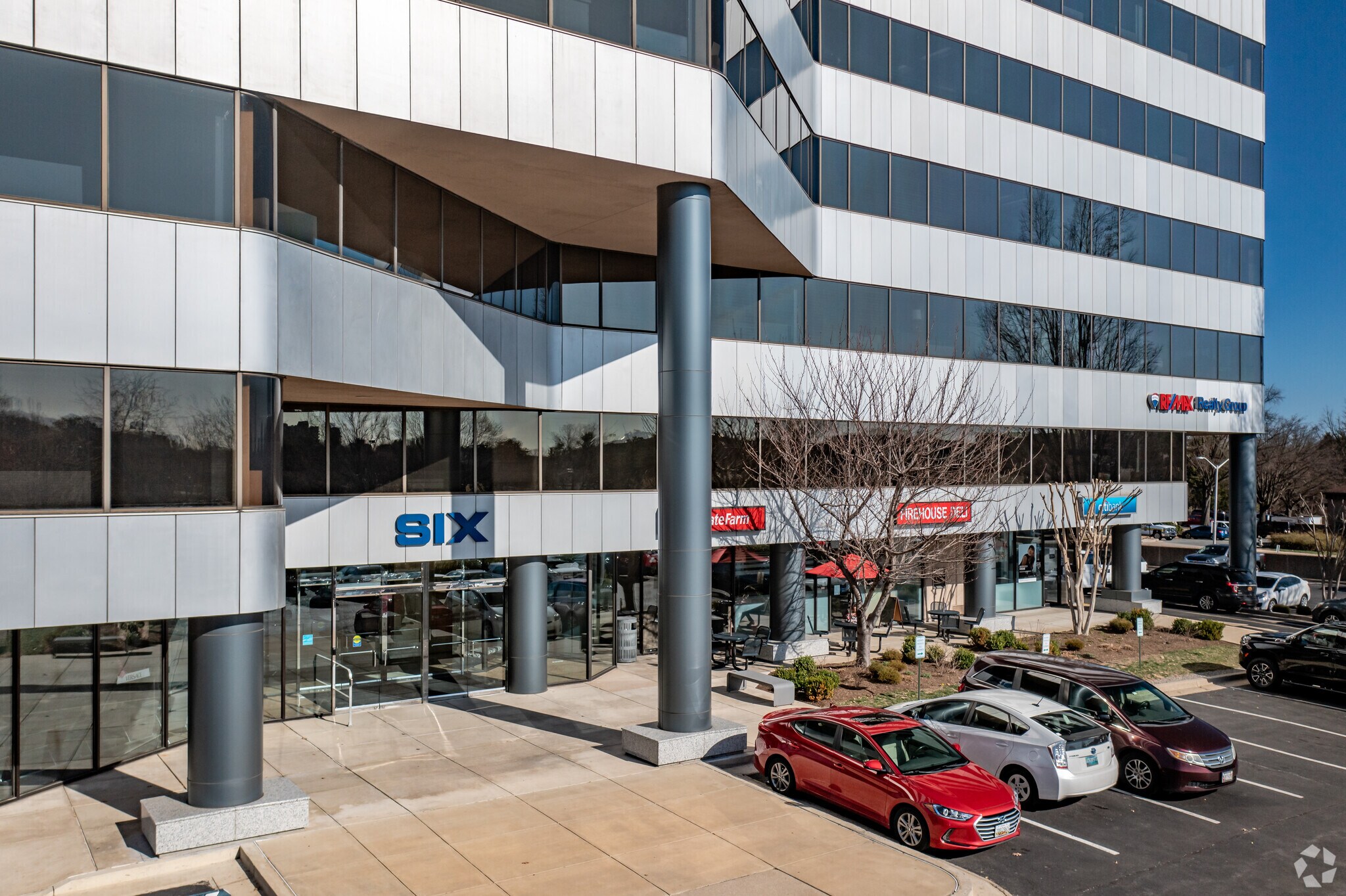 6 Montgomery Village Ave, Gaithersburg, MD à louer Photo de l’immeuble– Image 1 sur 12