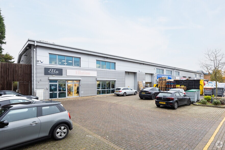 Ashton Rd, Romford à louer - Photo principale – Image 1 sur 2