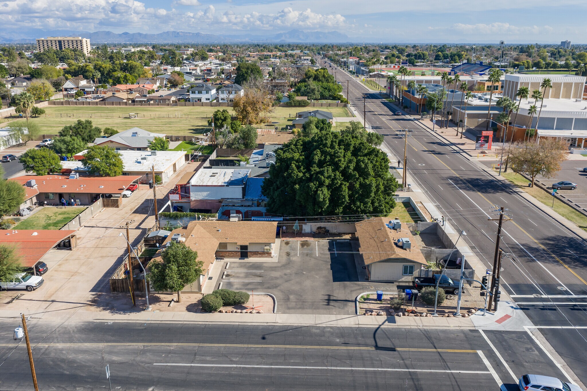 805 N Westwood, Mesa, AZ à vendre Photo principale– Image 1 sur 22