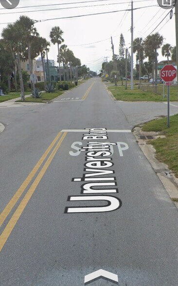 University Boluvard, Daytona Beach, FL à vendre - Photo de l’immeuble – Image 3 sur 3
