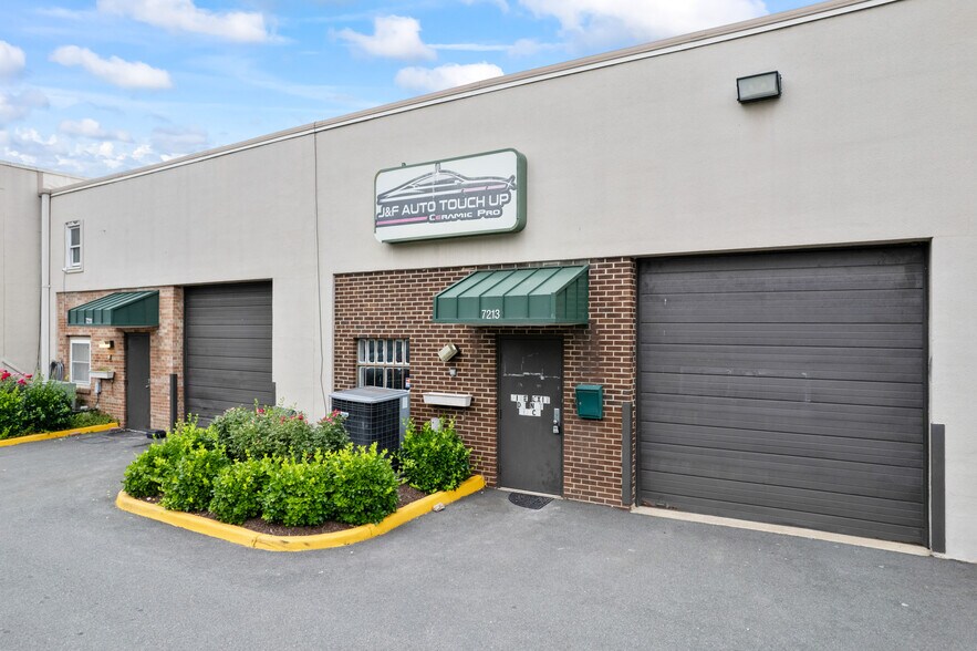 7210-7242 Nathan Ct, Manassas, VA à louer - Photo de l’immeuble – Image 3 sur 38