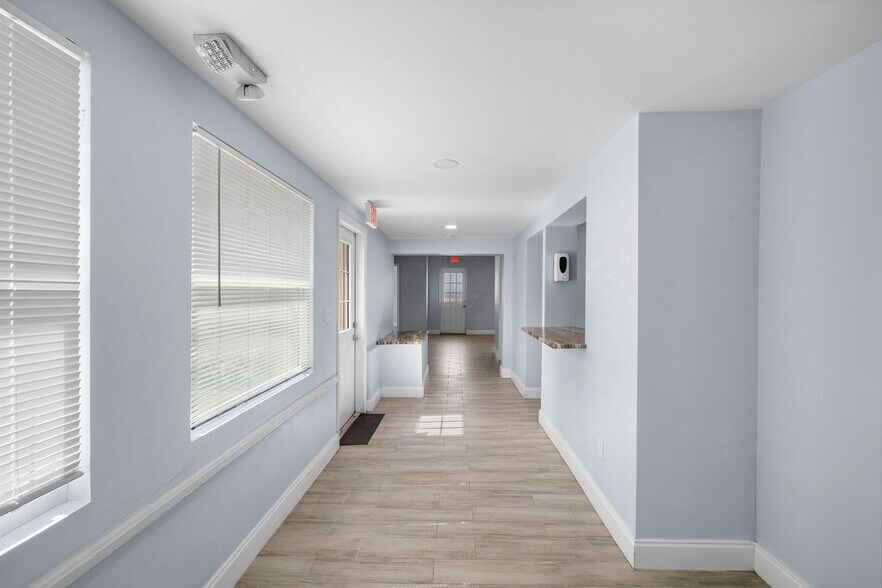 900 SW Martin Downs Blvd, Palm City, FL à louer - Photo de l’immeuble – Image 2 sur 20