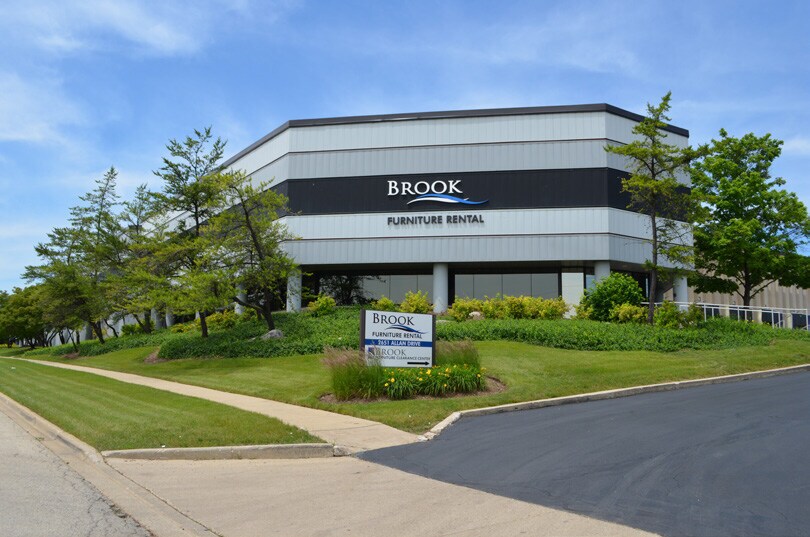 2601-2651 Allan Dr, Elk Grove Village, IL à louer - Photo de l’immeuble – Image 1 sur 4