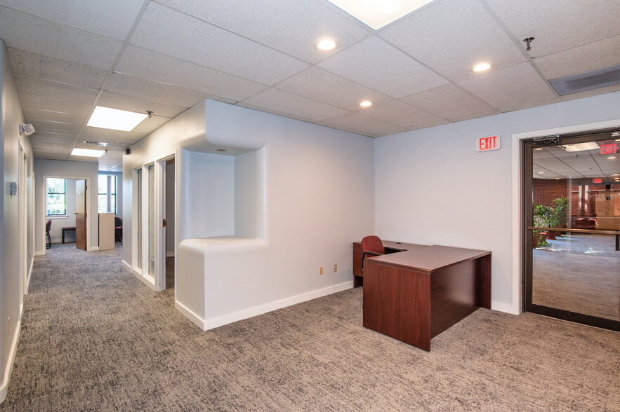 241 Main St, Hartford, CT à louer - Photo de l’immeuble – Image 3 sur 16