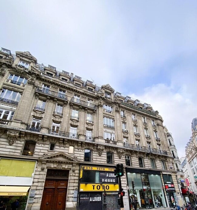 Plus de détails pour Local commercial à louer
