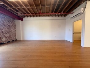 5176 Santa Monica Blvd, Los Angeles, CA à louer Photo intérieure– Image 2 sur 4