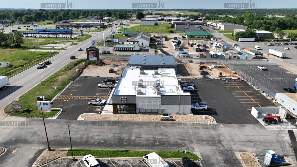 1565-1585 S Jefferson Ave, Lebanon, MO à louer - Photo de l’immeuble – Image 2 sur 21