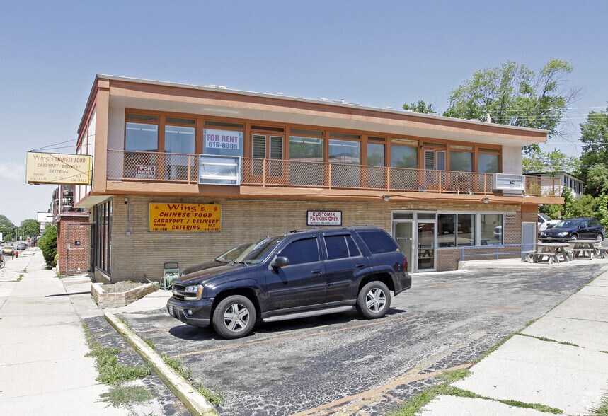8408 W Lisbon Ave, Milwaukee, WI à vendre - Photo de l’immeuble – Image 2 sur 2