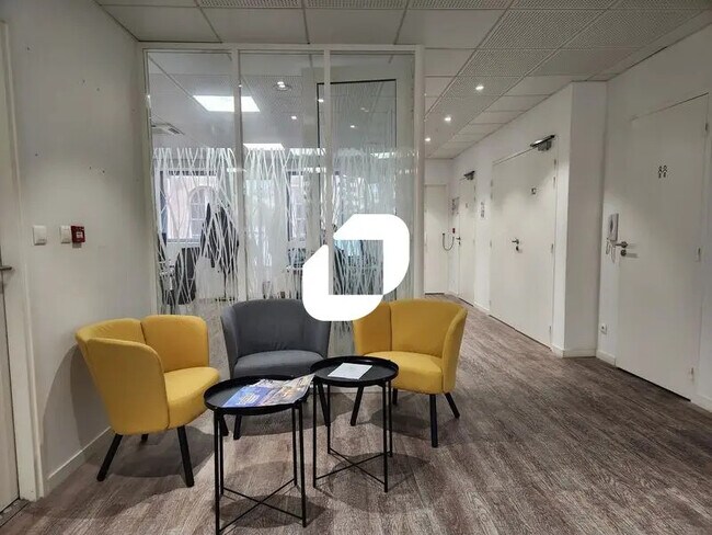 Plus de détails pour Bureau à louer