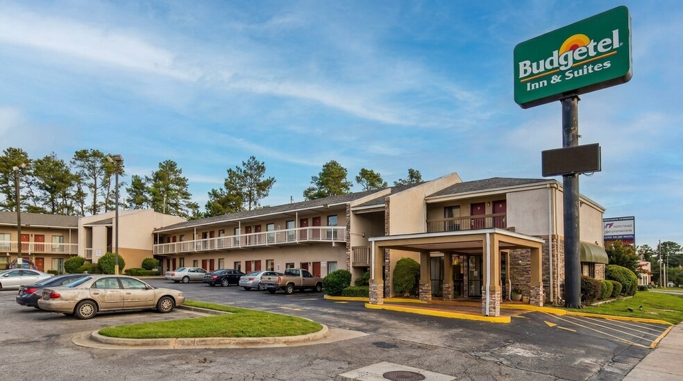 2051 Gordon Hwy, Augusta, GA à vendre - Photo de l’immeuble – Image 3 sur 8