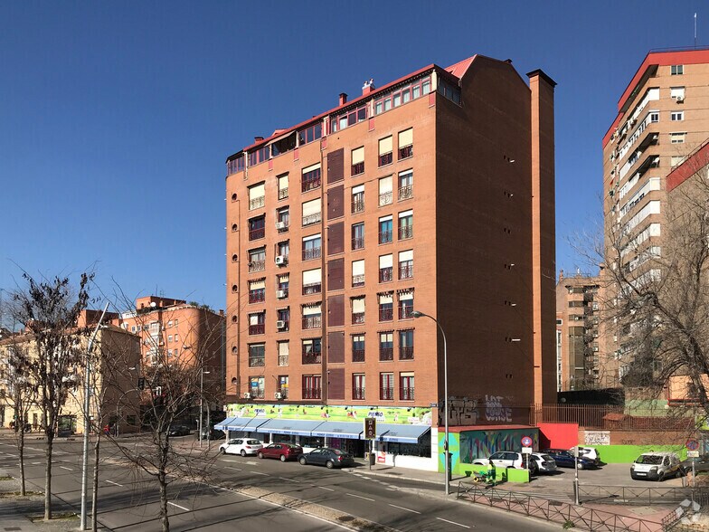 Calle de Arganda, 39, Madrid, Madrid à louer - Photo de l’immeuble – Image 2 sur 3