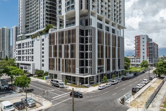 Plus de détails pour 1642 NE 1st Ave, Miami, FL - Bureau/Médical, Local commercial à louer