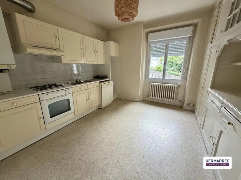 Bureau dans Vannes à louer - Photo de l’immeuble – Image 3 sur 4