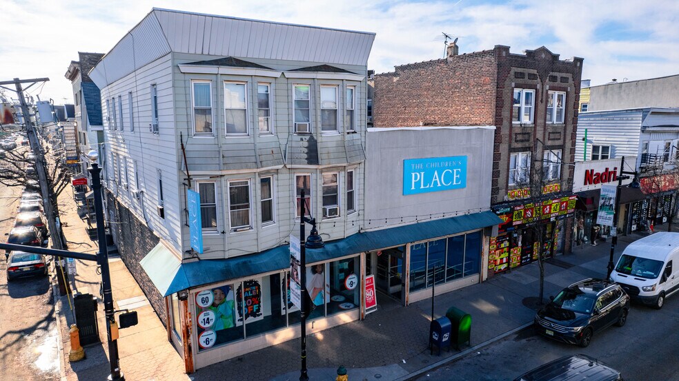 179-183 Ferry St Mixed Use Portfolio portefeuille de 3 biens à vendre sur LoopNet.fr - Photo de l’immeuble – Image 2 sur 8