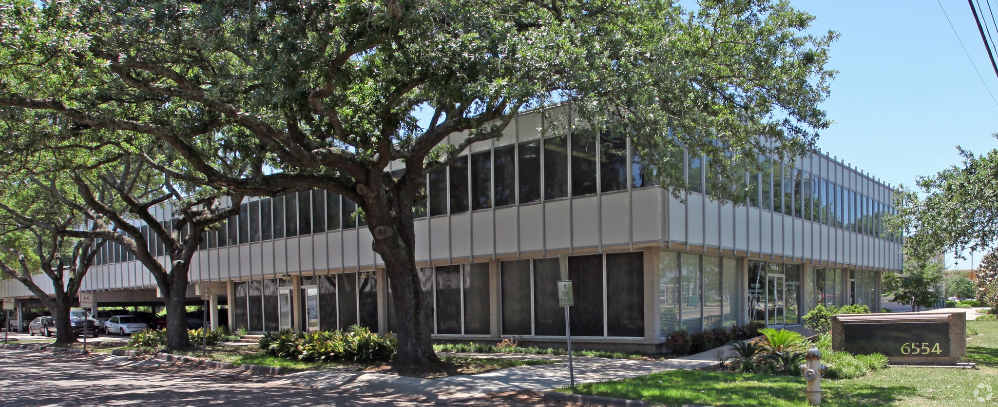6554 Florida Blvd, Baton Rouge, LA à louer Photo principale– Image 1 sur 61