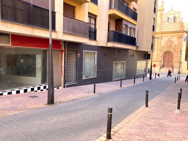 Local commercial dans Lorca à vendre - Photo de l’immeuble – Image 2 sur 18