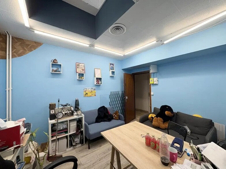 Bureau dans Paris à vendre - Photo de l’immeuble – Image 2 sur 4