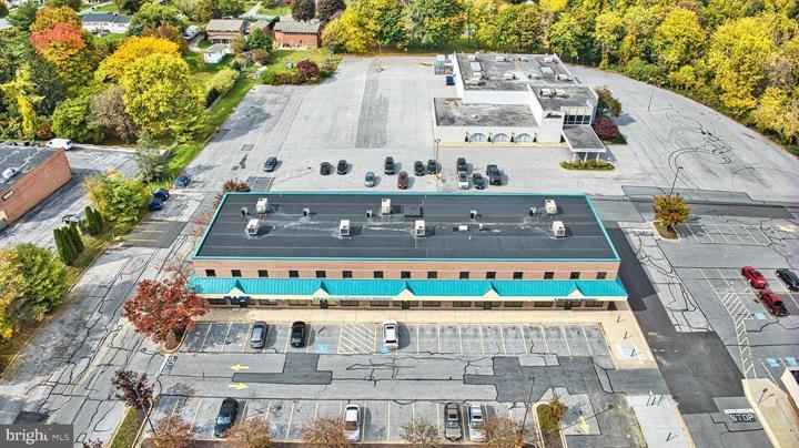 511 Jermor Ln, Westminster, MD à louer - Photo de l’immeuble – Image 3 sur 24