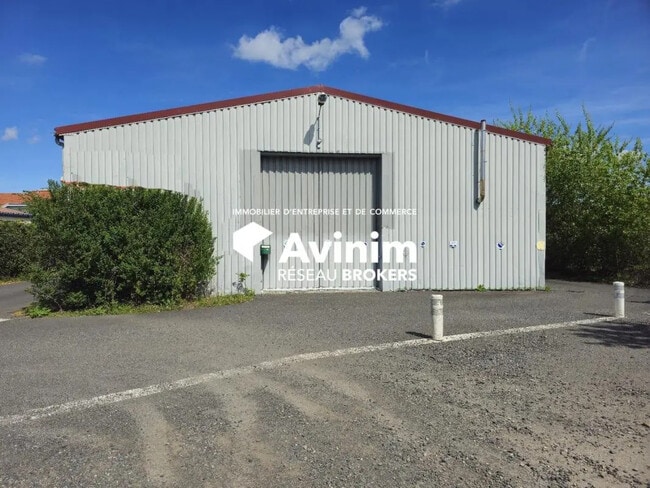 Plus de détails pour Local commercial à louer